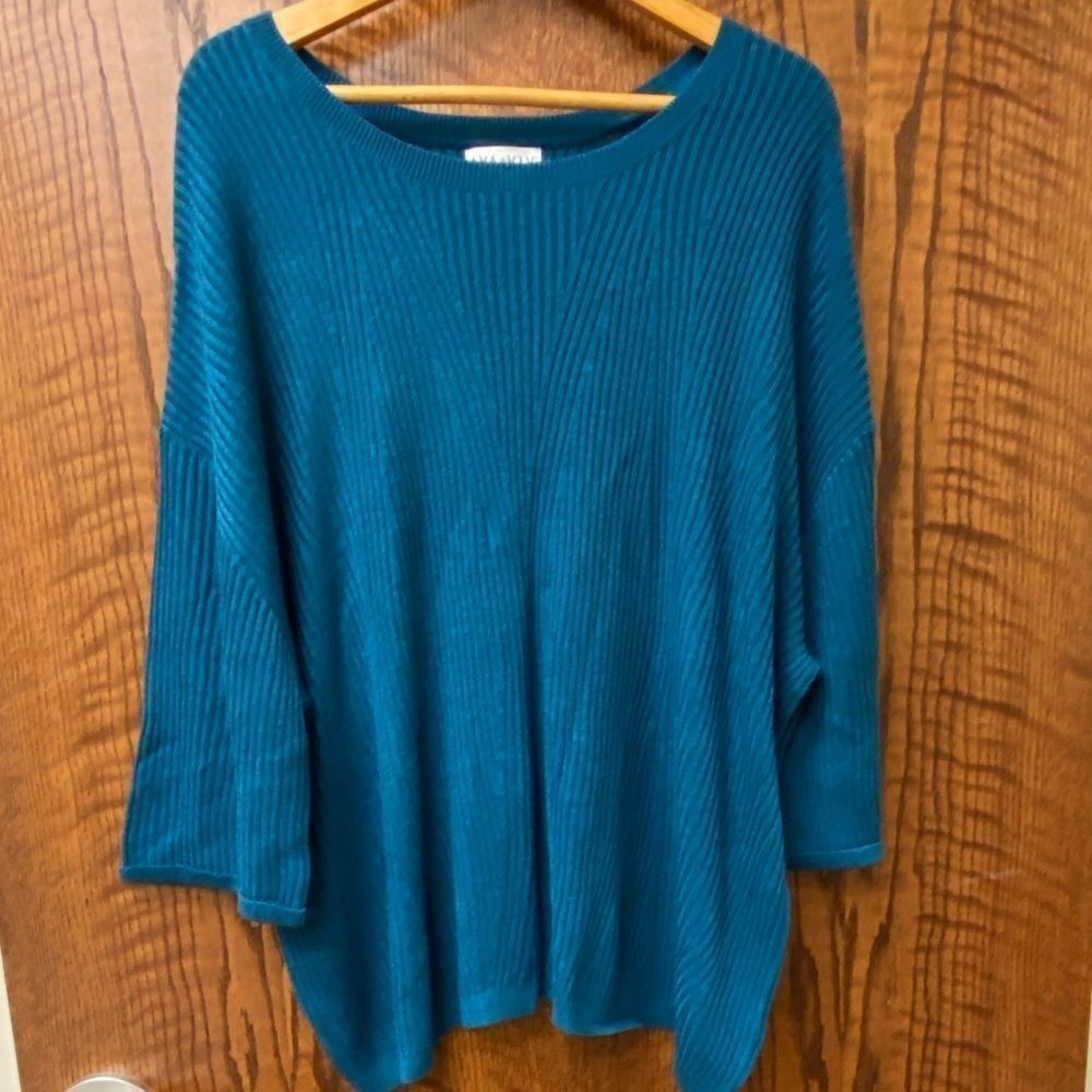Ava & Viv Blue textured v neck 3/4 sleeve‎ cuffed sweater